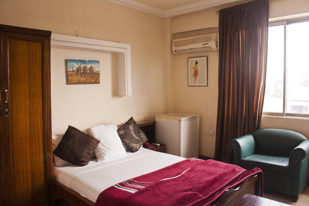 Niagara Hotel Accra Kültér fotó