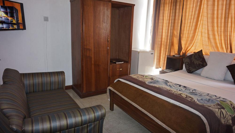 Niagara Hotel Accra Kültér fotó