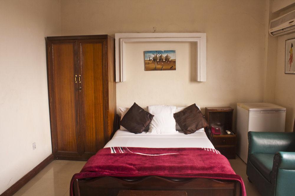 Niagara Hotel Accra Kültér fotó
