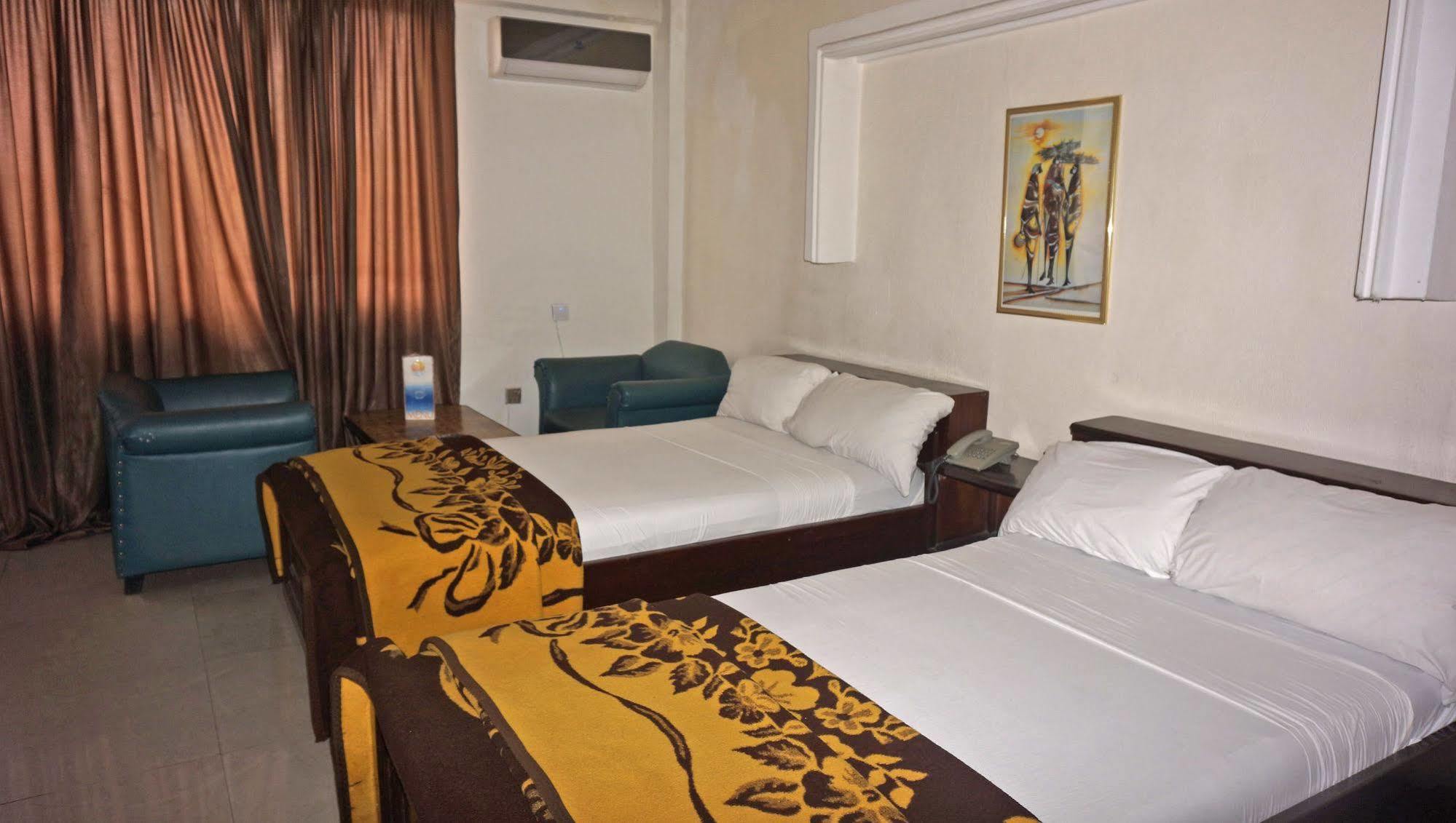 Niagara Hotel Accra Kültér fotó