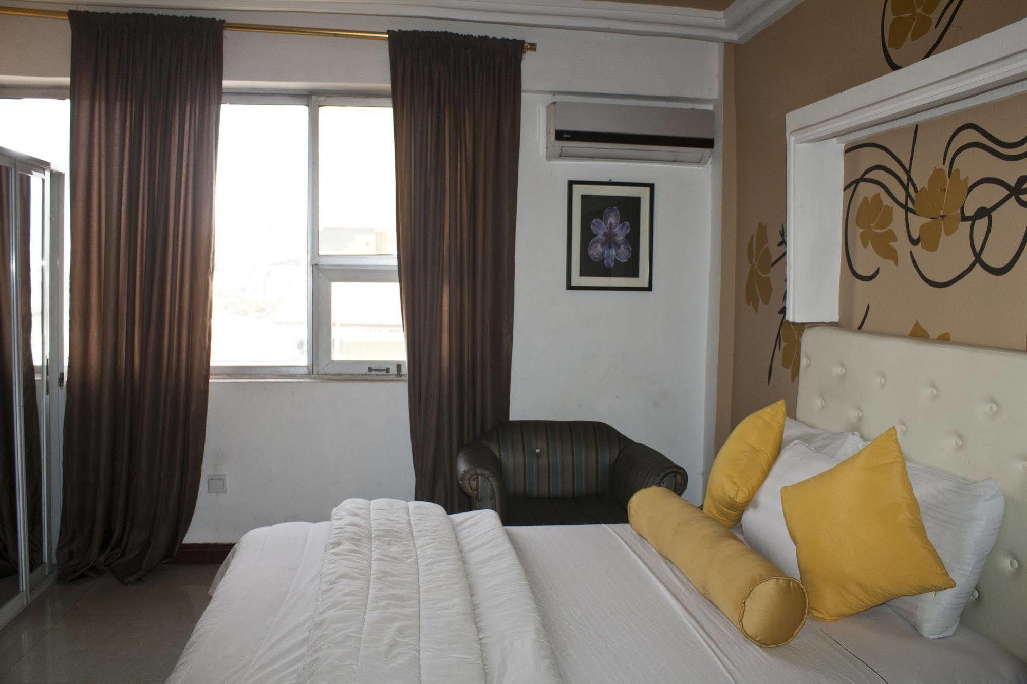 Niagara Hotel Accra Kültér fotó