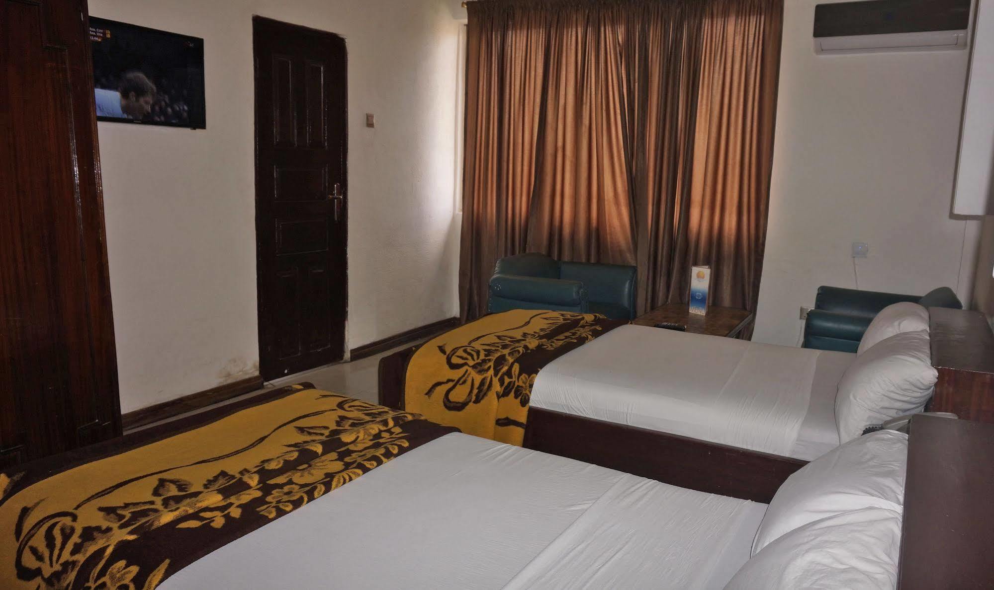 Niagara Hotel Accra Kültér fotó